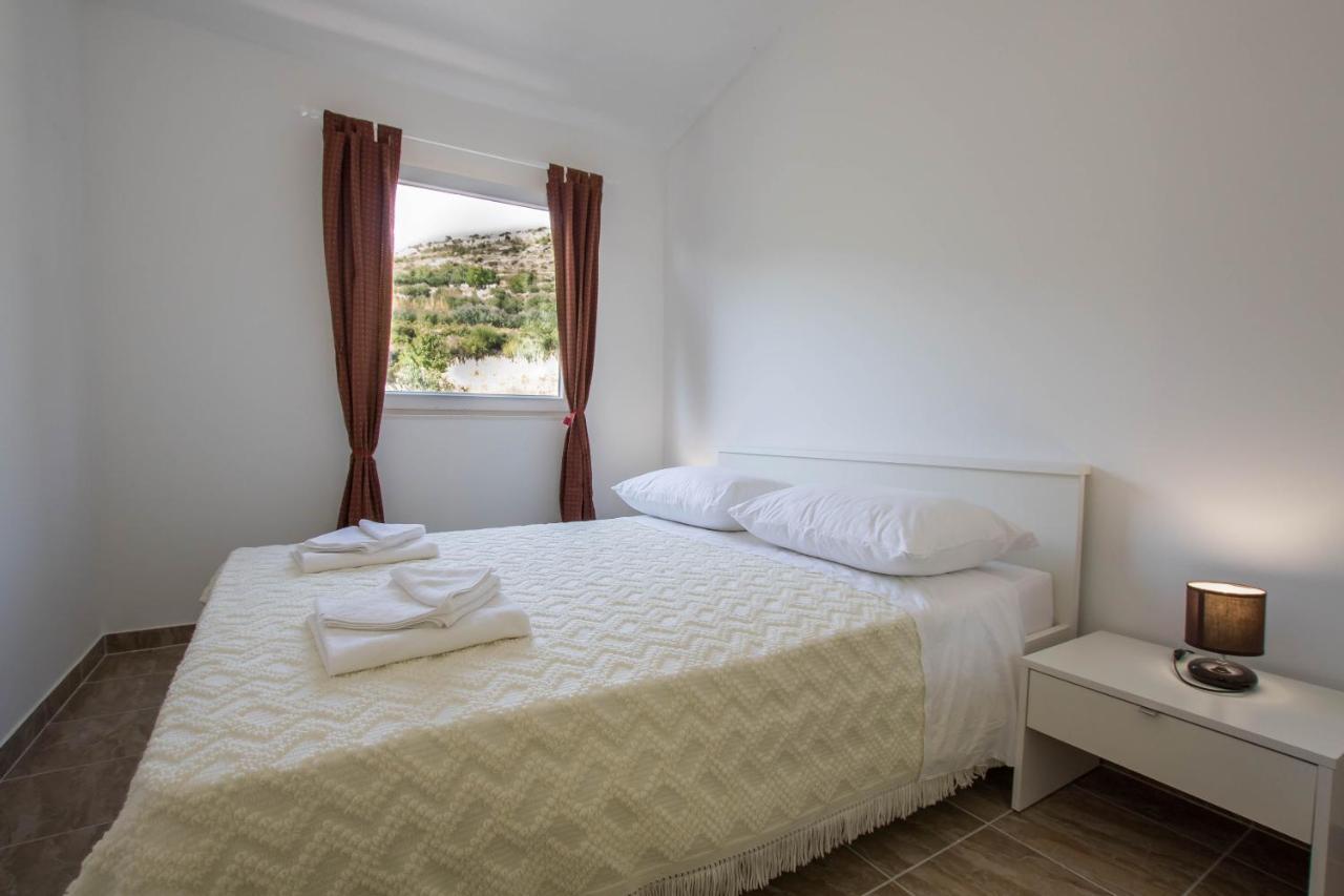 Apartment Andrea Трогир Экстерьер фото